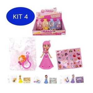 Boneca Nikkie Com Cheirinho  e  Luz Na  Mala Sortidos  6 Peças