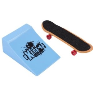 Mini Skate  Com Rampa Extreme